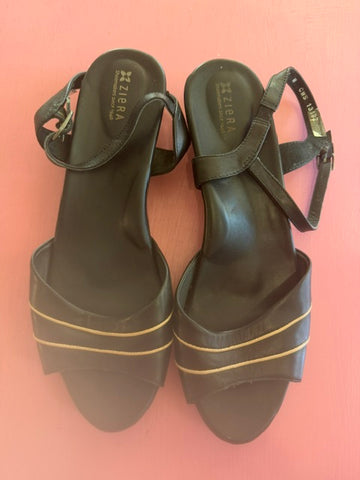 Pre-Loved Ziera Black Sandal