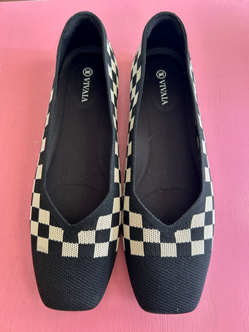 Pre-Loved Vivaia Margo 2.0 Black Beige Checker
