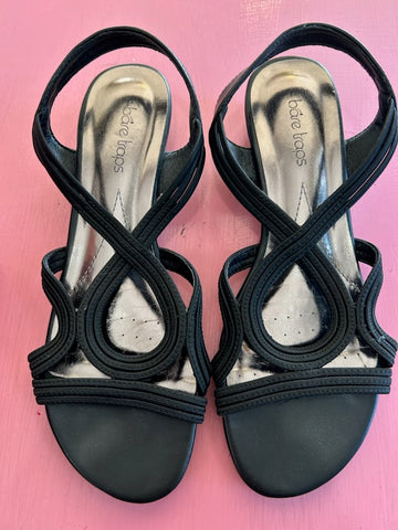 Pre-Loved Bare traps Randi