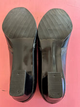 Load image into Gallery viewer, Pre-Loved Kushins Kaye
