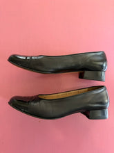 Load image into Gallery viewer, Pre-Loved Salvatore Ferragamo Classic Black Low Heeled Court

