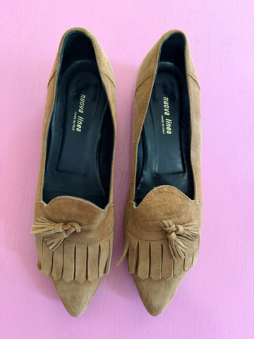 Pre-Loved Nuova Linea Tan Suede Courts