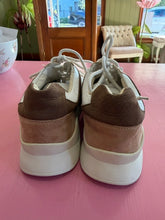 Load image into Gallery viewer, Pre-Loved Witchery Skye Sneaker
