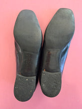 Load image into Gallery viewer, Pre-Loved Salvatore Ferragamo Low Heeled Black Courts
