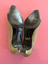 Load image into Gallery viewer, Pre-Loved Gabriella Designs Pale Green Courts
