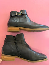 Load image into Gallery viewer, Pre-Loved Hush Puppies Talisa
