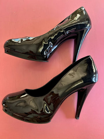 Pre - Loved Pleaser Flair 480 Black Patent