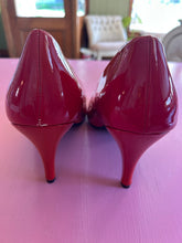 Load image into Gallery viewer, Pre-Loved Pleaser Dream 420 Red Patent
