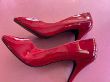 Load image into Gallery viewer, Pre-Loved Pleaser Dream 420 Red Patent
