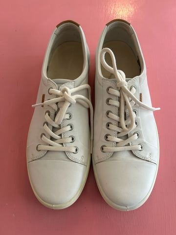 Pre-Loved Ecco Sneakers White