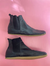 Load image into Gallery viewer, Pre-Loved Aintap Ankle Boot Size 45
