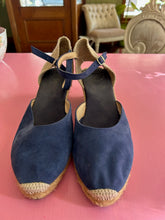 Load image into Gallery viewer, PL Toni Pons Navy Wedge
