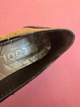 Load image into Gallery viewer, Pre-Loved Dansi Black Patent Low Heeled Shoe
