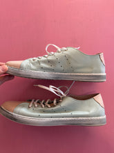 Load image into Gallery viewer, Pre-Loved Rilassare Thea
