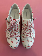 Load image into Gallery viewer, Pre-Loved D&amp;J Eammes Cherry
