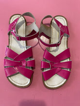 Load image into Gallery viewer, Pre-Loved Salt Water Sandal Size AU11
