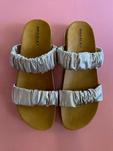 Pre-Loved Bresley Metallic Slide Size 45