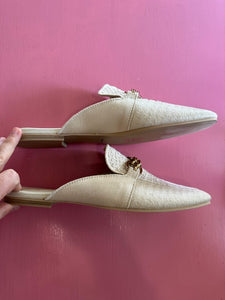 Pre-Loved Dolce Vita Cream Chain Slide Size 13
