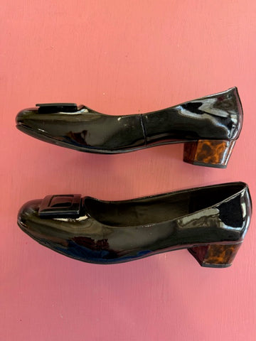 Pre-Loved Hush Puppies Genna
