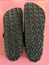 Load image into Gallery viewer, PL Birkenstock 270 Black
