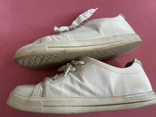 Load image into Gallery viewer, PL Rilassare white sneaker
