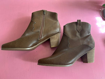 Pre-Loved Autograph Western Ankle Boot