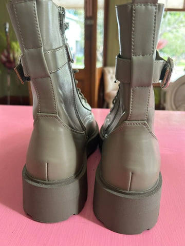 Pre-Loved ASOS Boot