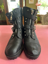 Load image into Gallery viewer, Pre-Loved City Chic Raven Ankle Boot
