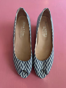 Pre-Loved Nina Leons Wedges Size AU11