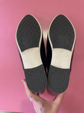 Load image into Gallery viewer, Pre-Loved Frankie4 Amelia II Size AU12
