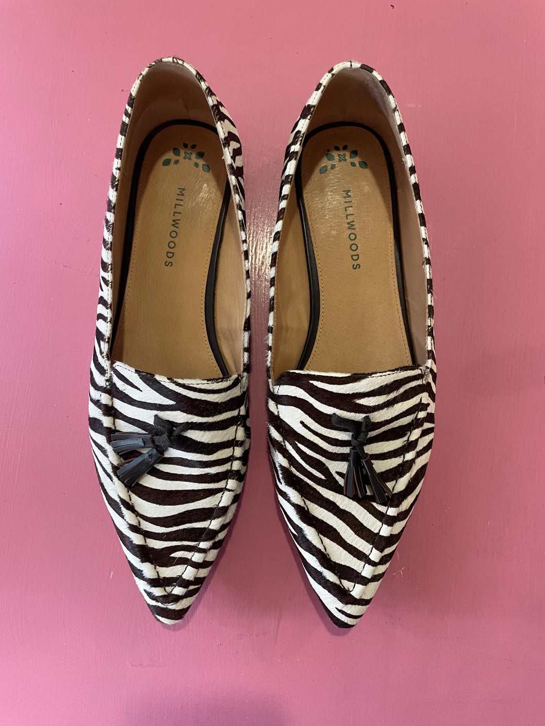 Pre-Loved Millwoods Zebra Loafer Size 43/AU12