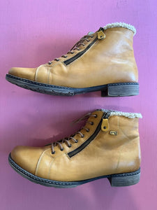Pre-Loved Remonte Mustard Boots Size 45