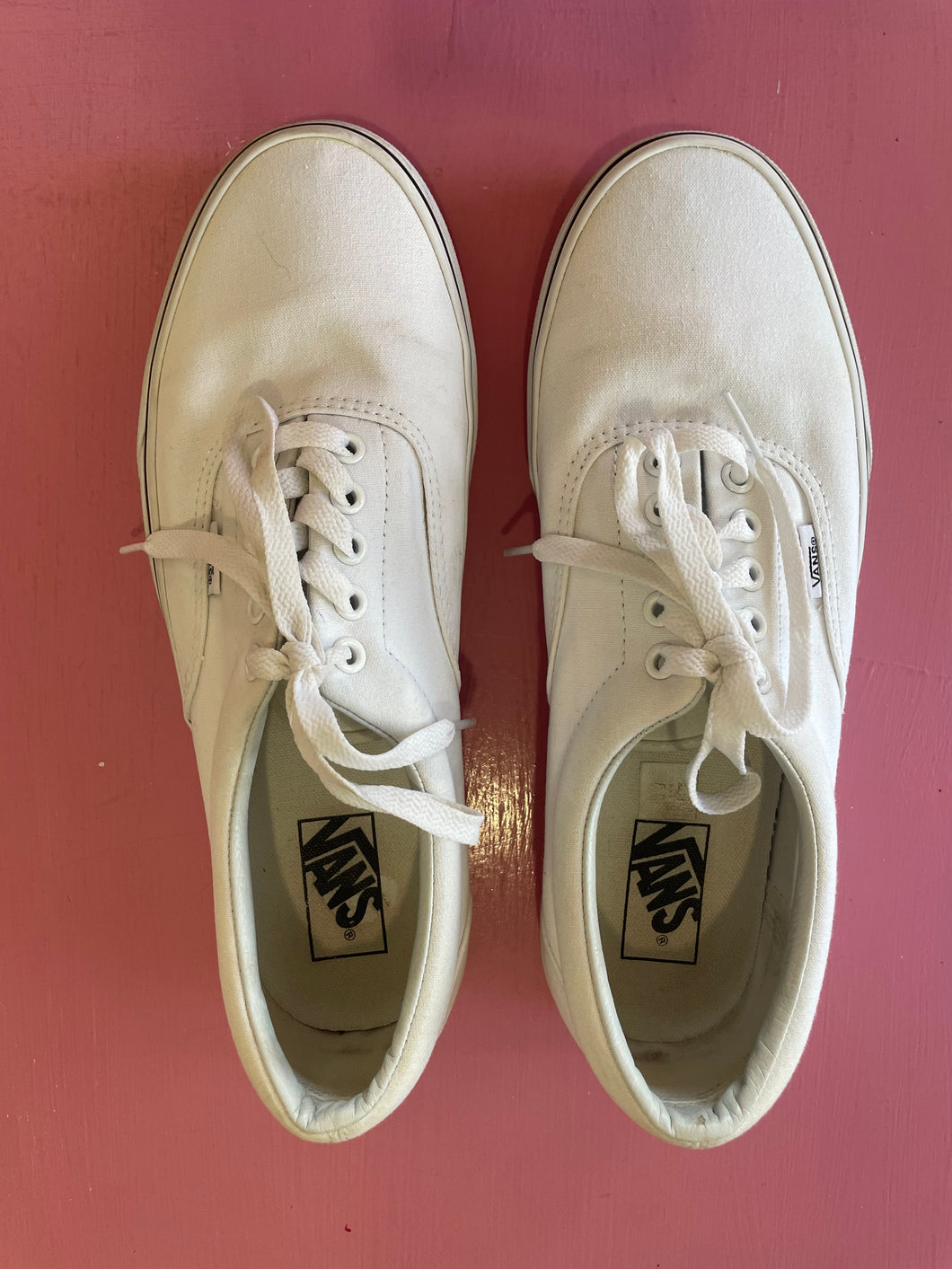 Pre-Loved Vans White Sneaker Size 43
