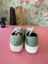 Load image into Gallery viewer, Pre-Loved Clothing Company Green Sneakers Size AU11
