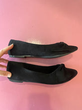 Load image into Gallery viewer, Pre-Loved City Chic Black Ballet Flat Size 42
