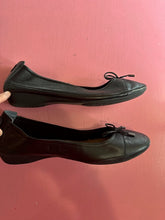 Load image into Gallery viewer, PL Jo Mercer Nude Heels Size AU10
