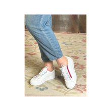 Load image into Gallery viewer, D&amp;J Lubu White Bright
